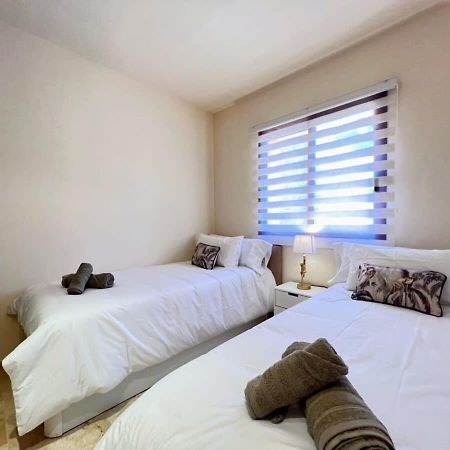 Modern 2 Bedroom Beachside Apartment Nr72 Los Alcázares Exterior foto